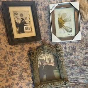 3 Picture frames (5x7)